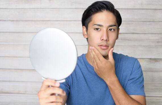 メンズのヒゲにも対応する脱毛施術 | 話題の境港の美容院・ヘア&エステVisage -ヴィサージュ-